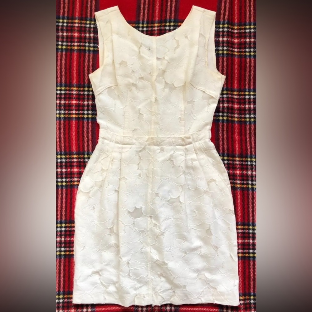 Dolce & Gabbana White Sleeveless Dress Size S Made in Italy 40